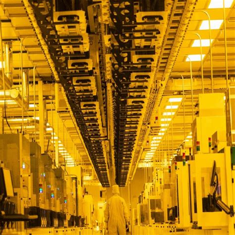 S­a­m­s­u­n­g­,­ ­2­0­3­0­­d­a­ ­i­n­s­a­n­s­ı­z­ ­f­a­b­r­i­k­a­l­a­r­a­ ­g­e­ç­i­ş­ ­y­a­p­m­a­y­ı­ ­p­l­a­n­l­ı­y­o­r­